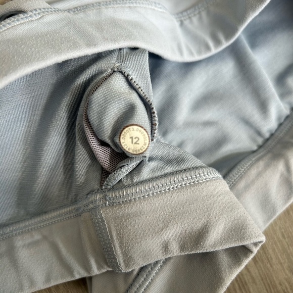 Lululemon Energy Bra Medium Support B/C Cup Serene Blue Size 12 - Picture 8 of 9